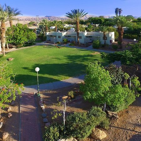 Eilot Kibbutz Country Lodging Eilat Bagian luar foto