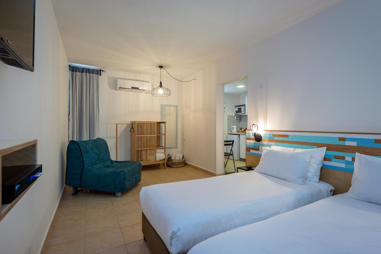 Eilot Kibbutz Country Lodging Eilat Bagian luar foto