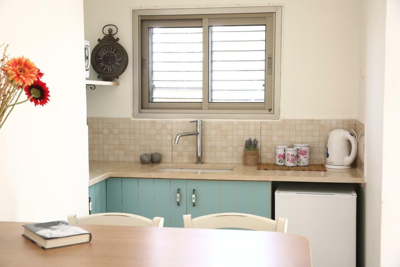 Eilot Kibbutz Country Lodging Eilat Bagian luar foto